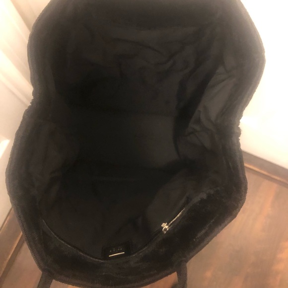 Fendi tote - Picture 5 of 10